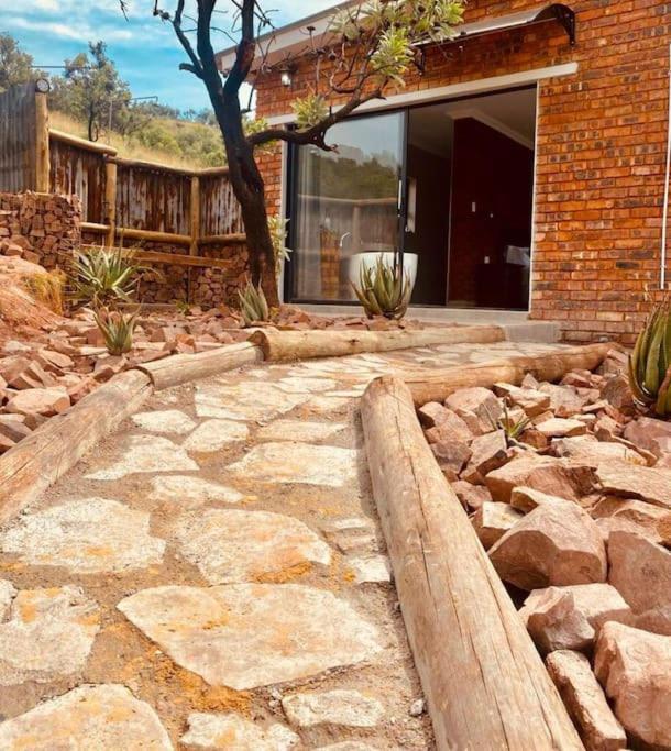 Apartment Rocky Road Mountain *